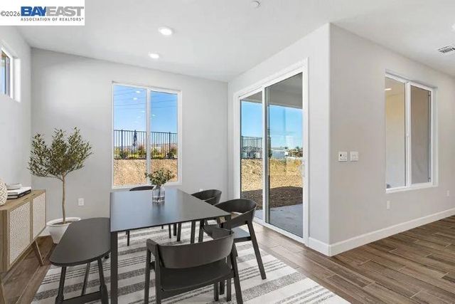 1808 Cresthaven St, Brentwood, CA 94513