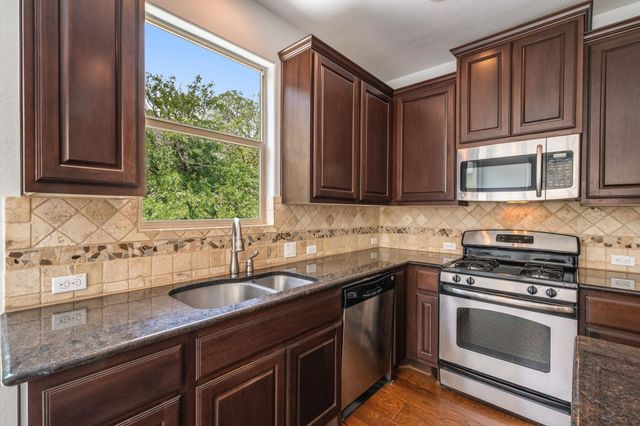 6004 Whipple WAY, Austin, TX 78745