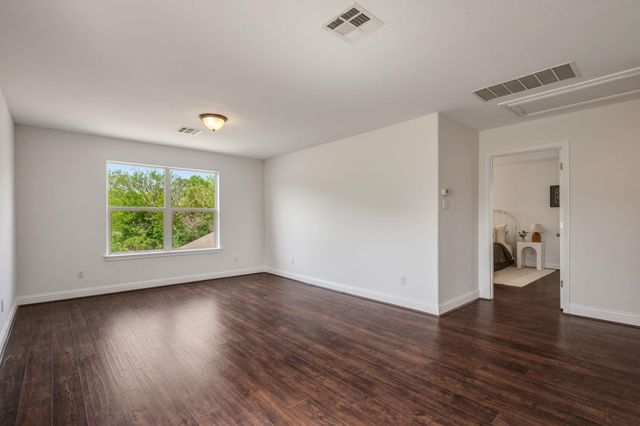 6004 Whipple WAY, Austin, TX 78745