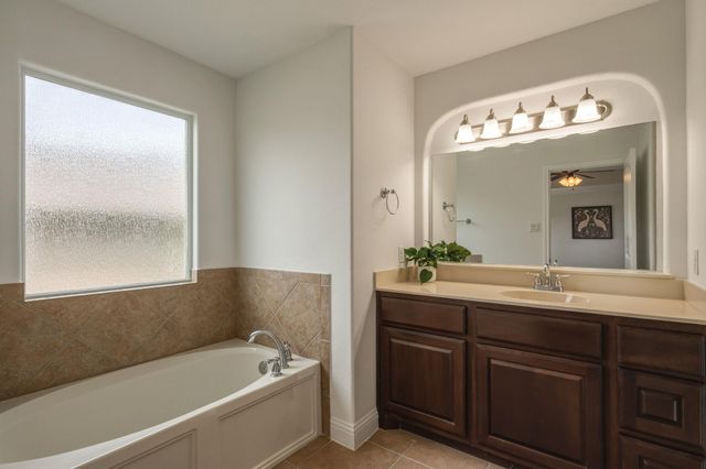 6004 Whipple WAY, Austin, TX 78745