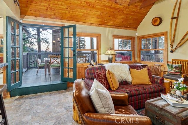 540 Rose Quartz, Lake Arrowhead, CA 92352