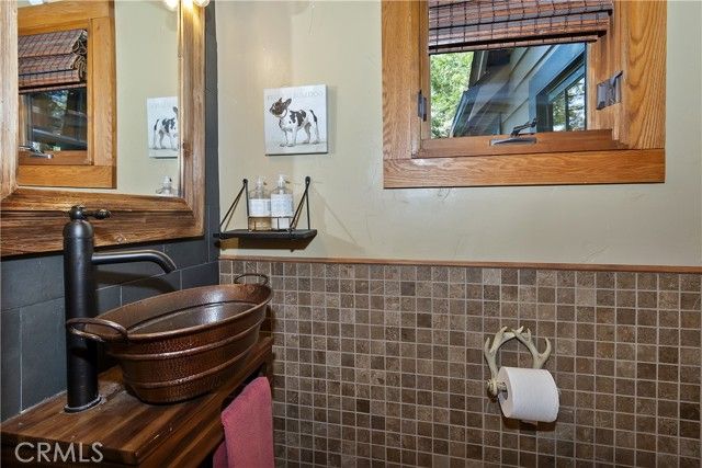 540 Rose Quartz, Lake Arrowhead, CA 92352