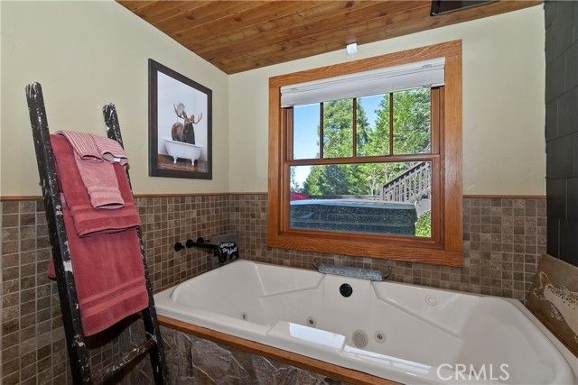 540 Rose Quartz, Lake Arrowhead, CA 92352