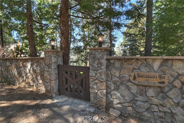 540 Rose Quartz, Lake Arrowhead, CA 92352