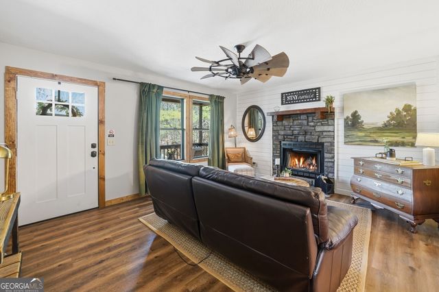 589 Spalding Circle, Ellijay, GA 30540