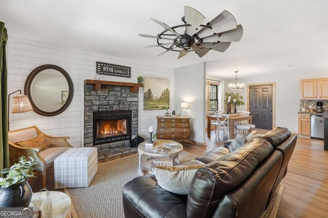 589 Spalding Circle, Ellijay, GA 30540