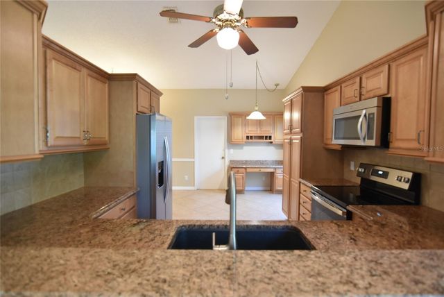 1099 MCKINNON AVENUE, Oviedo, FL 32765