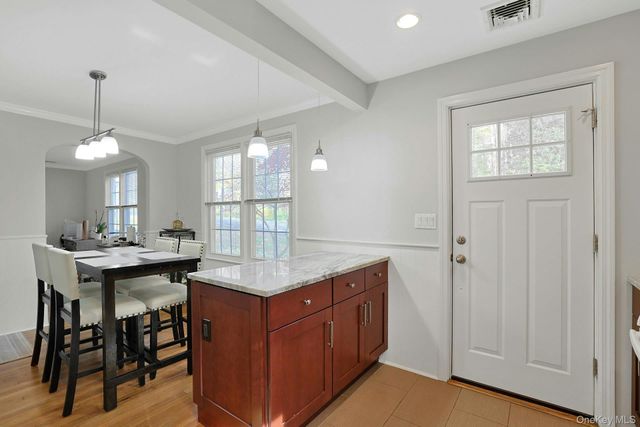 71 Cox Avenue, Armonk, NY 10504