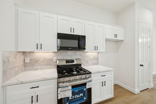 418 Delaware St, Houston, TX 77029