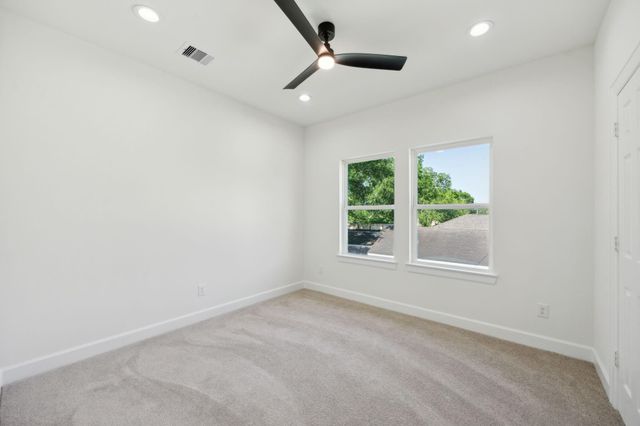 418 Delaware St, Houston, TX 77029