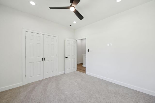 418 Delaware St, Houston, TX 77029