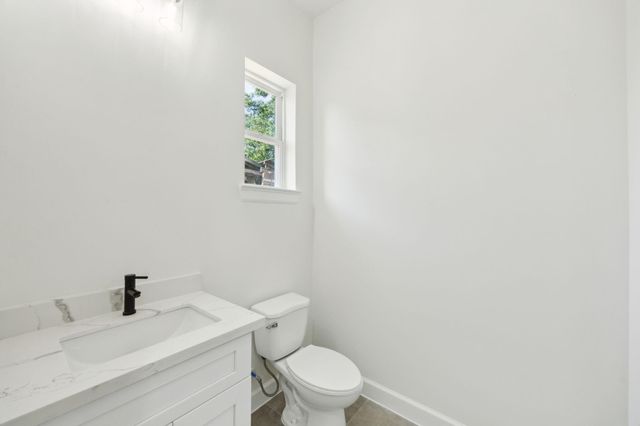 418 Delaware St, Houston, TX 77029