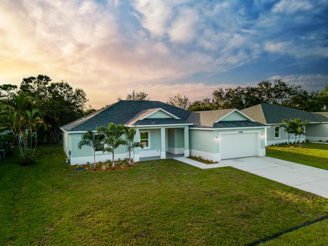 540 SW Rabbit Avenue, Port St Lucie, FL 34953