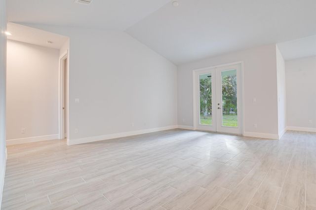 540 SW Rabbit Avenue, Port St Lucie, FL 34953