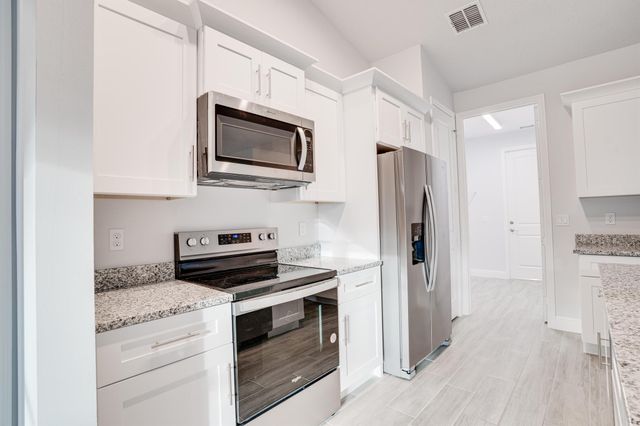 540 SW Rabbit Avenue, Port St Lucie, FL 34953
