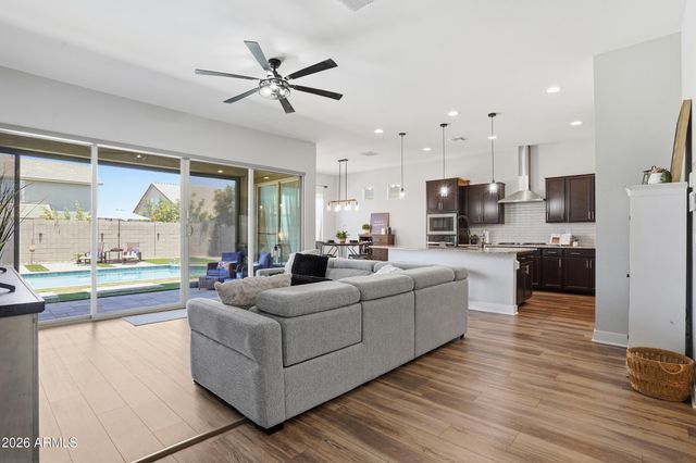 2846 W PATAGONIA Court, San Tan Valley, AZ 85144