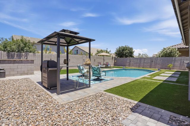 2846 W PATAGONIA Court, San Tan Valley, AZ 85144