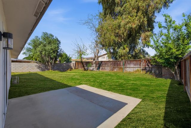 4633 E Cornell Avenue, Fresno, CA 93703