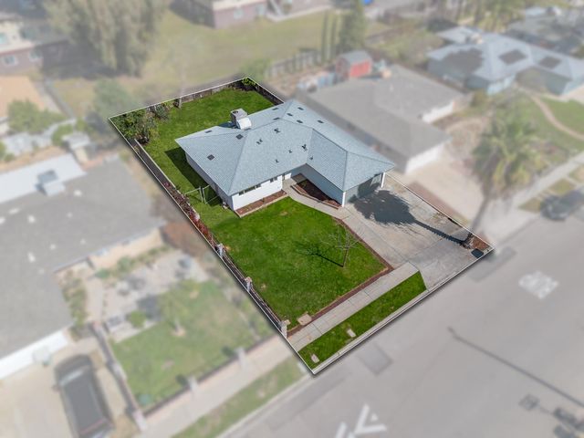 4633 E Cornell Avenue, Fresno, CA 93703