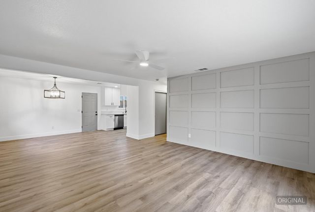 4633 E Cornell Avenue, Fresno, CA 93703