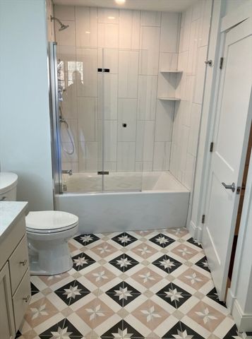 61 County St 310, Dover, MA 02030