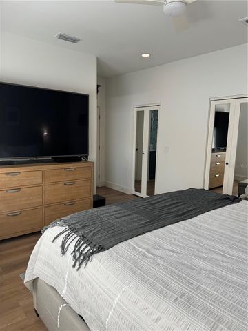 212 S FREMONT AVENUE, Tampa, FL 33606