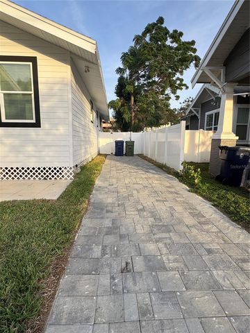 212 S FREMONT AVENUE, Tampa, FL 33606