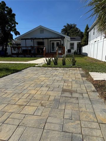 212 S FREMONT AVENUE, Tampa, FL 33606