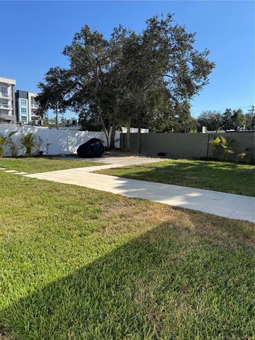 212 S FREMONT AVENUE, Tampa, FL 33606