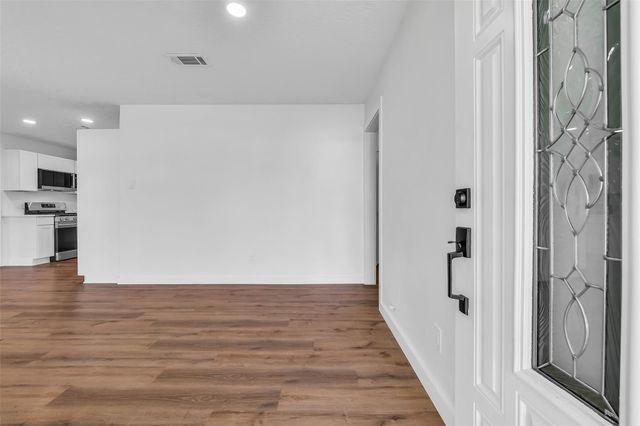 1913 41st Avenue N, Texas City, TX 77590