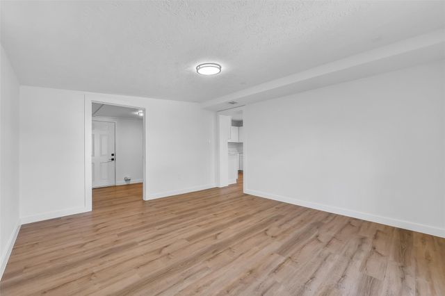 1913 41st Avenue N, Texas City, TX 77590