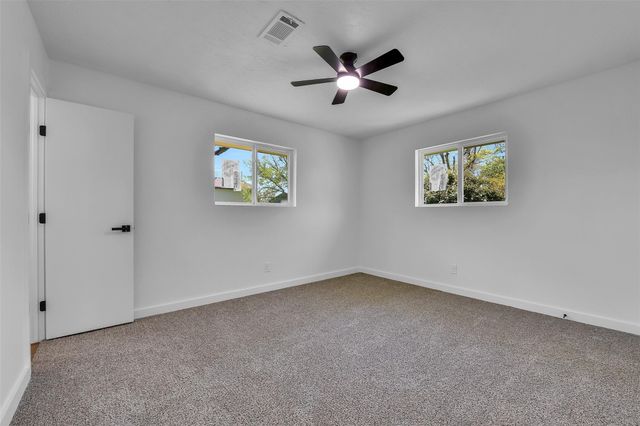 1913 41st Avenue N, Texas City, TX 77590