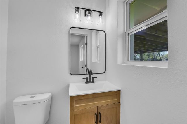 1913 41st Avenue N, Texas City, TX 77590