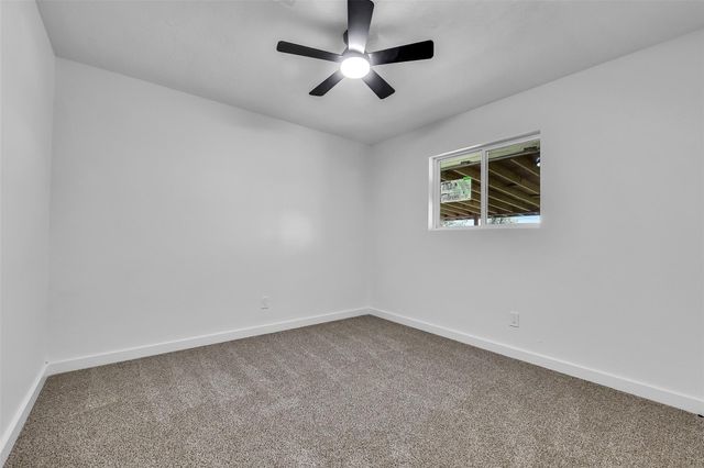 1913 41st Avenue N, Texas City, TX 77590