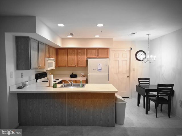 131 HORSESHOE DR, Quakertown, PA 18951