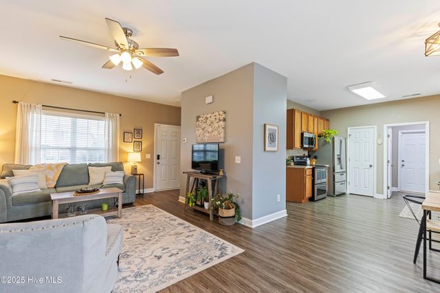 118 Moonstone Court, Jacksonville, NC 28546