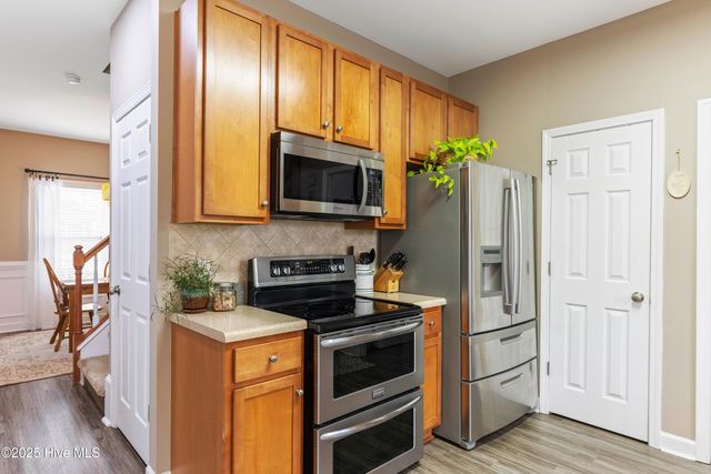 118 Moonstone Court, Jacksonville, NC 28546