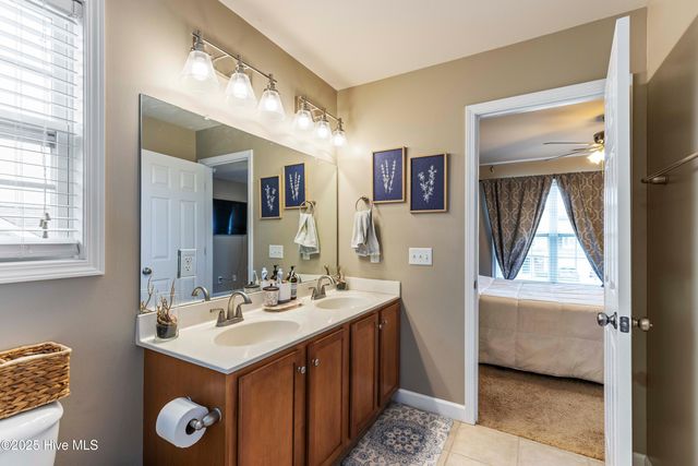 118 Moonstone Court, Jacksonville, NC 28546