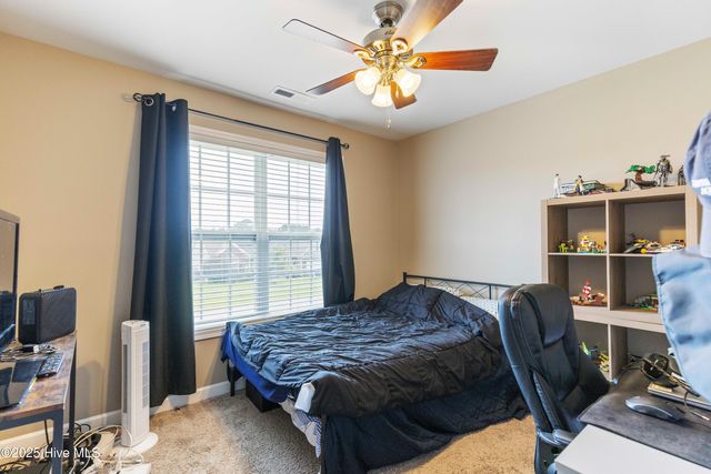 118 Moonstone Court, Jacksonville, NC 28546