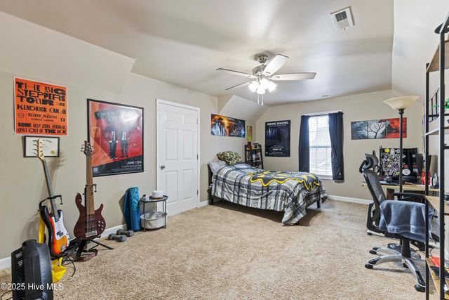 118 Moonstone Court, Jacksonville, NC 28546