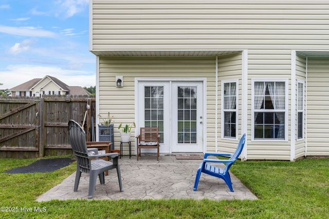 118 Moonstone Court, Jacksonville, NC 28546