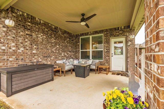 19055 Minero Lane, Montgomery, TX 77356