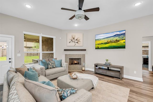 19055 Minero Lane, Montgomery, TX 77356