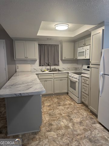 106 Westcliff Circle APT C, Warner Robins, GA 31093