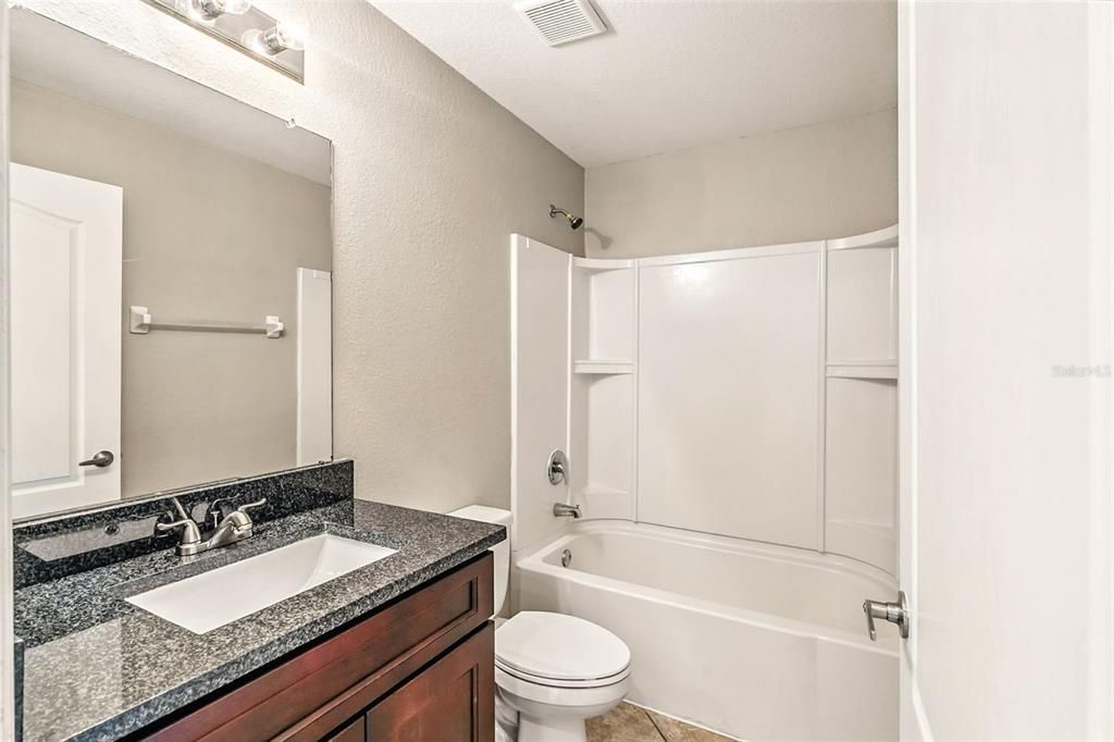 Image 19 of property listing at 6867 HEATHERBROOK DRIVE, Lakeland, FL 33809