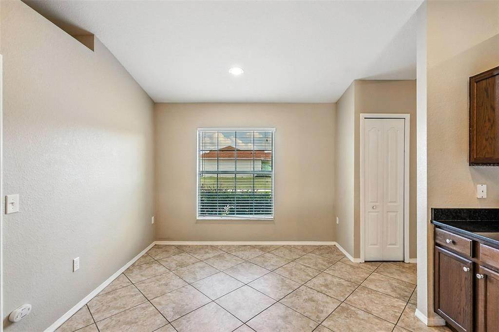 Image 9 of property listing at 6867 HEATHERBROOK DRIVE, Lakeland, FL 33809