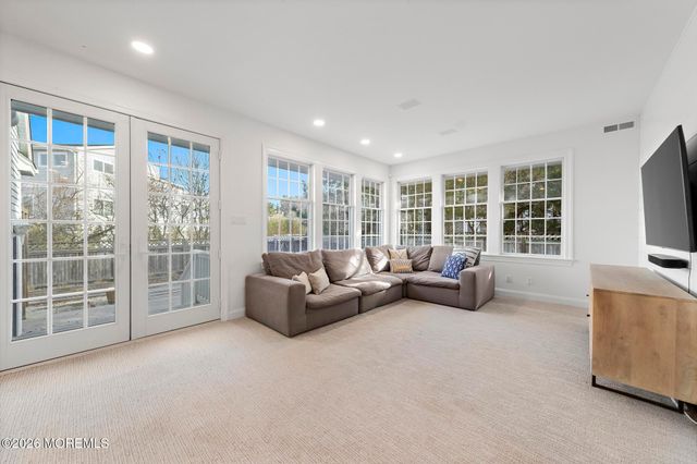 101 Rose Court, Long Beach Twp, NJ 08008