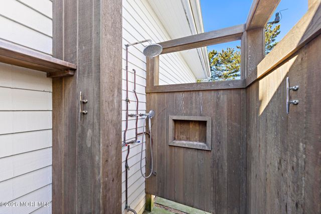 101 Rose Court, Long Beach Twp, NJ 08008