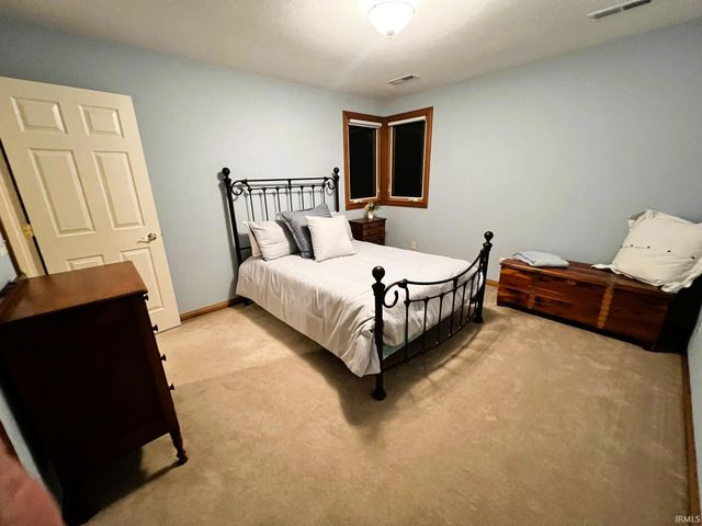1606 Pine Top Trace, Mishawaka, IN 46545