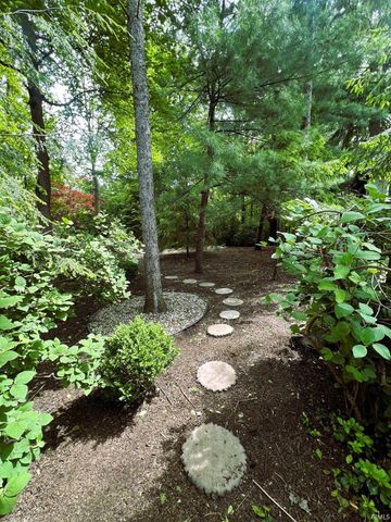 1606 Pine Top Trace, Mishawaka, IN 46545